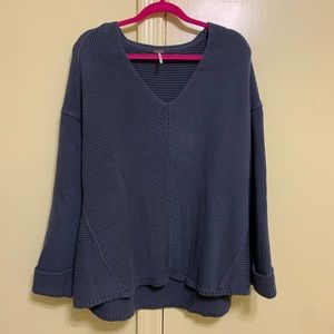 Oversized blue/gray Free People Vneck sweater
